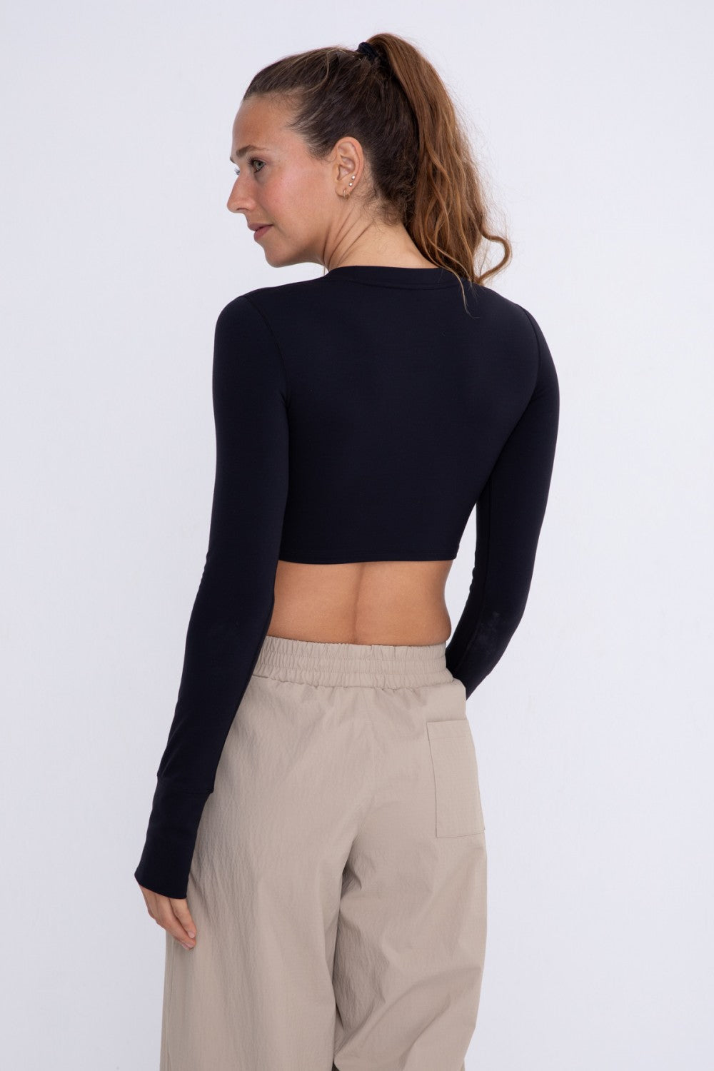 Active Cropped Long Sleeve with Thumb Holes - AT-A08104