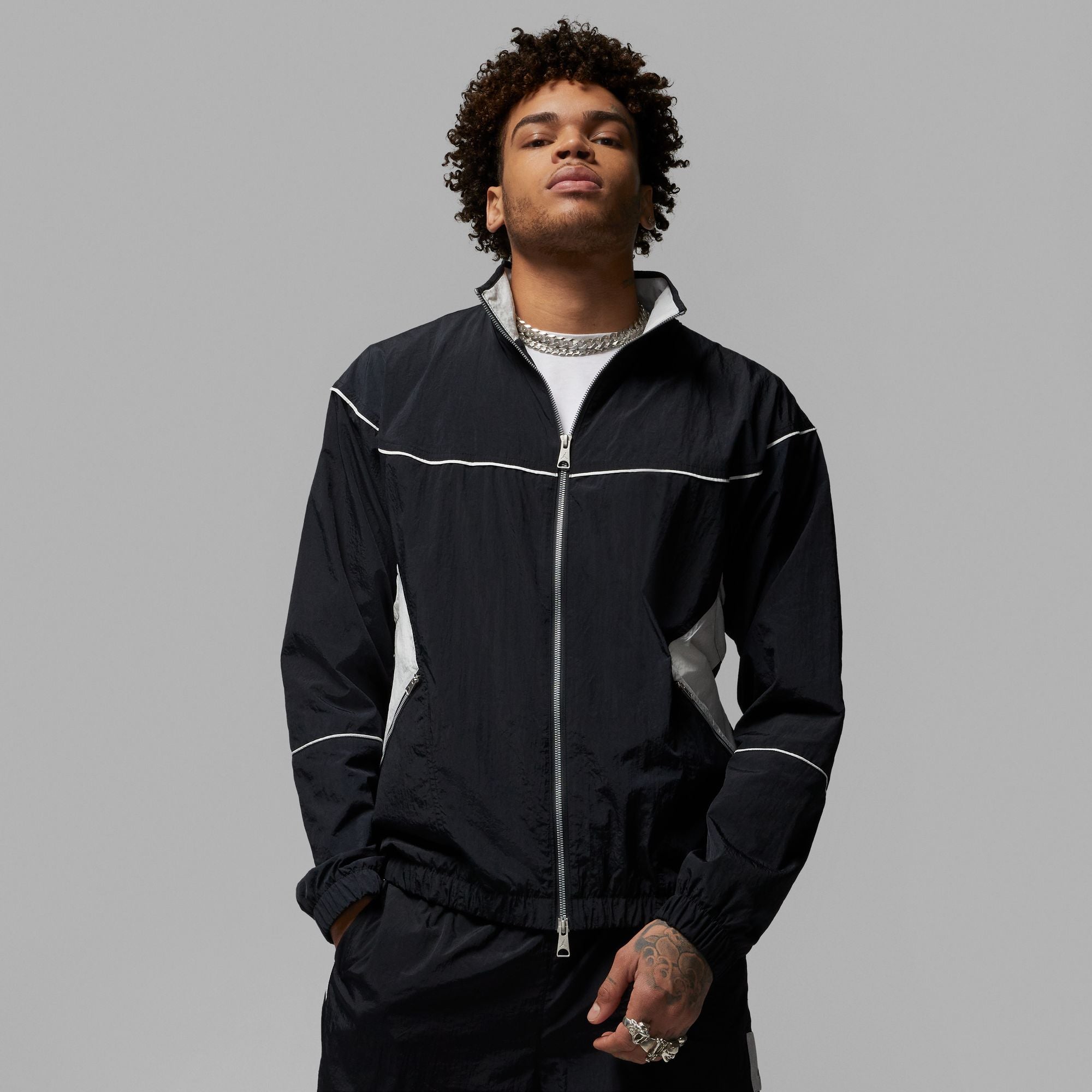 MENS JORDAN ESSENTIAL STATEMENT WARMUP JACKET DV7624 – The