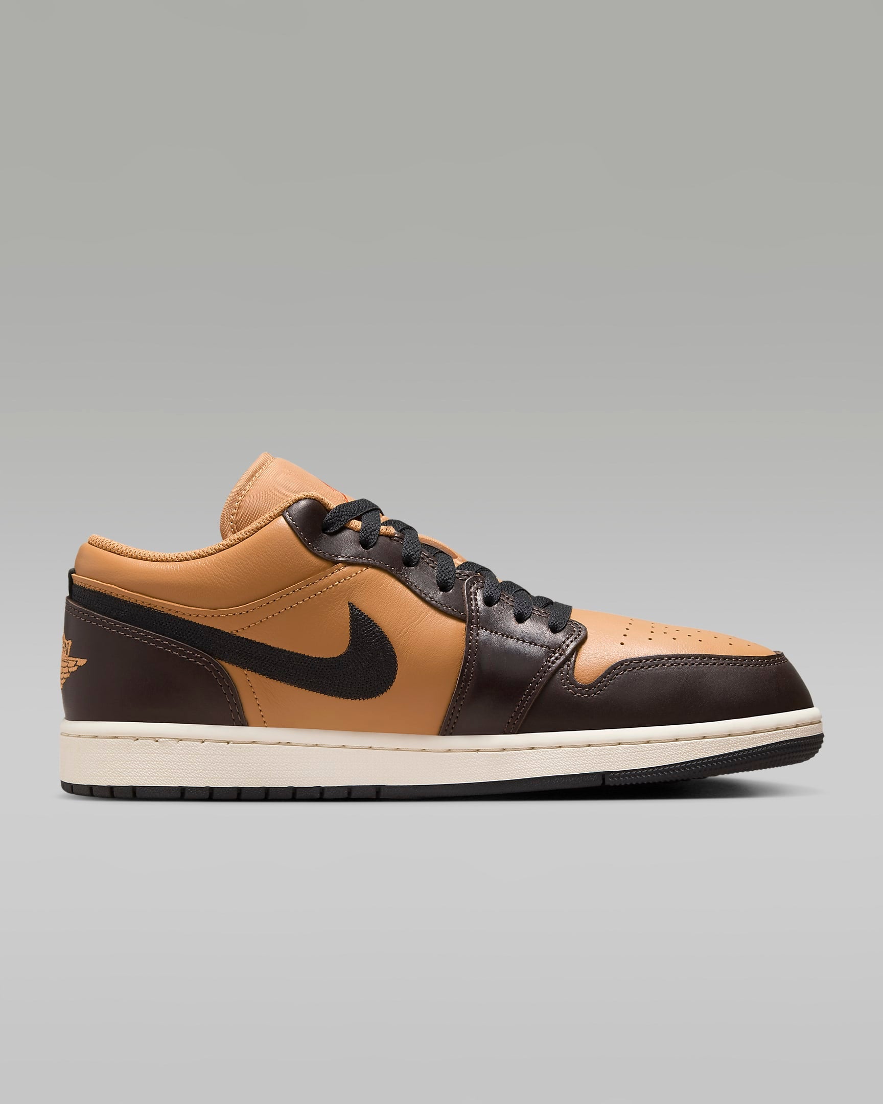 "AIR JORDAN 1 LOW SE " - HQ3603