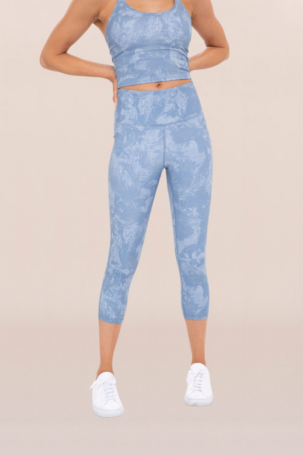 MARBLED HIGH-WAIST CAPRI LEGGINGS - APH-A1212