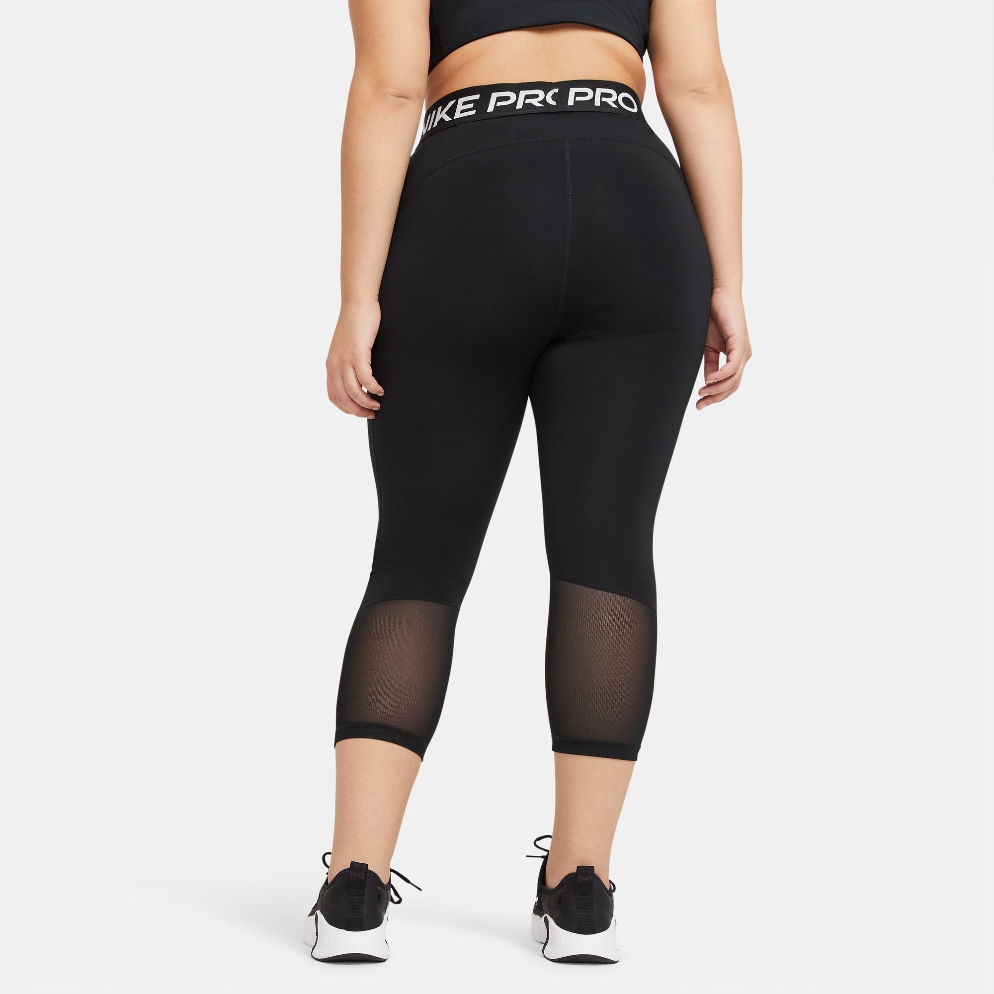 Nike Pro Women's Mid-Rise Crop Leggings (Plus Size) - DC5393