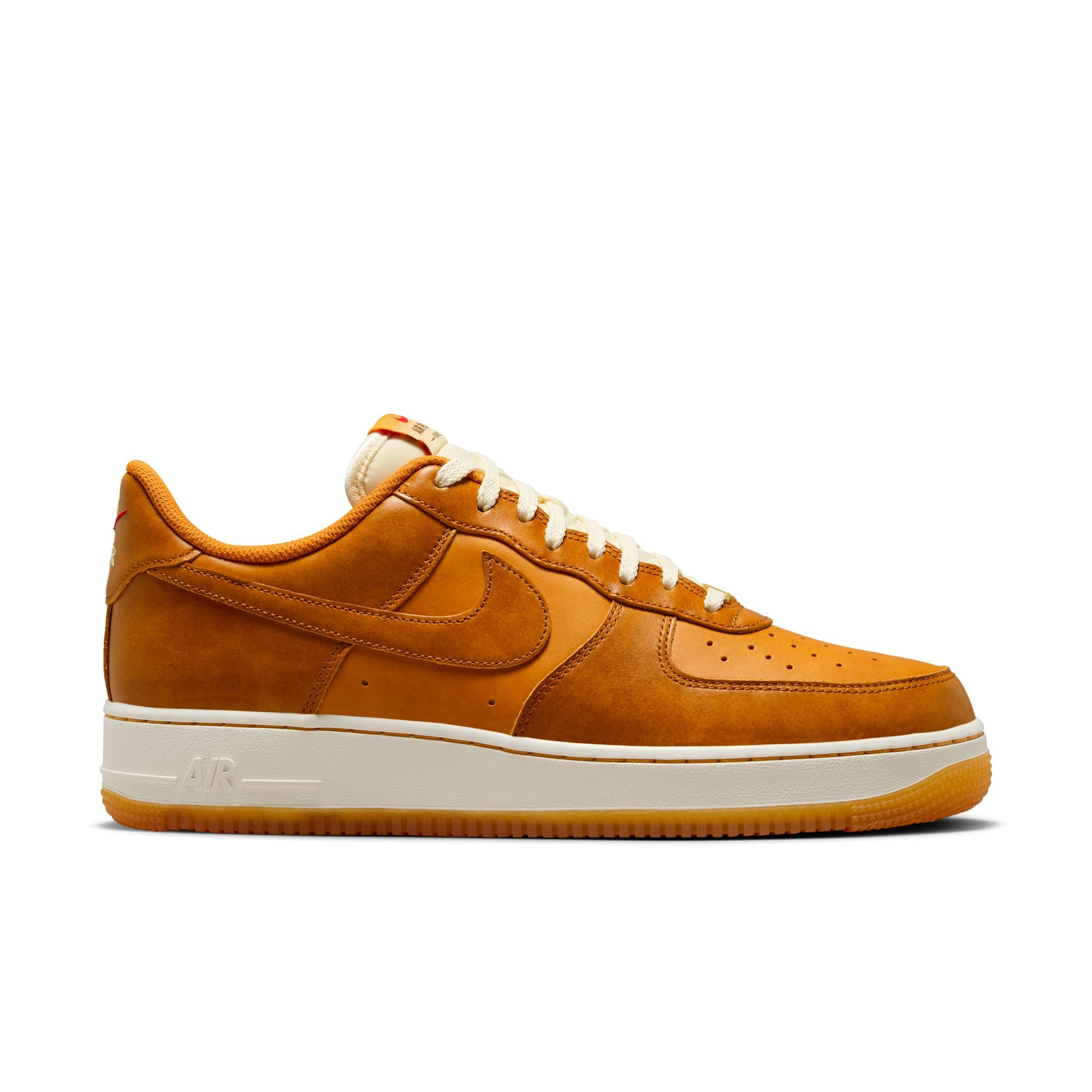 "AIR FORCE 1 '07 LV8 " - HQ3639