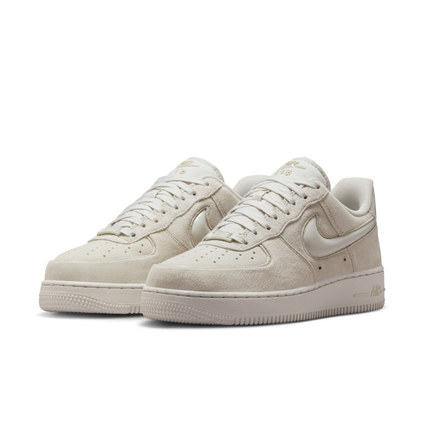 NIKE AIR FORCE 1 '07 - HV4406