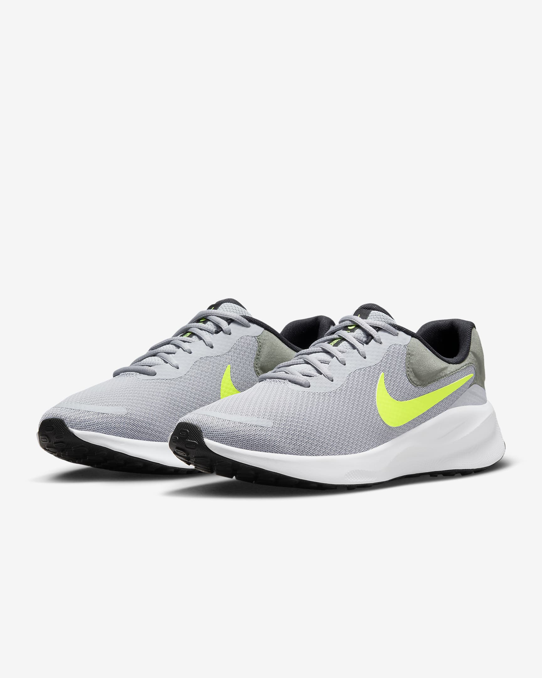 NIKE REVOLUTION 7 - FB2207