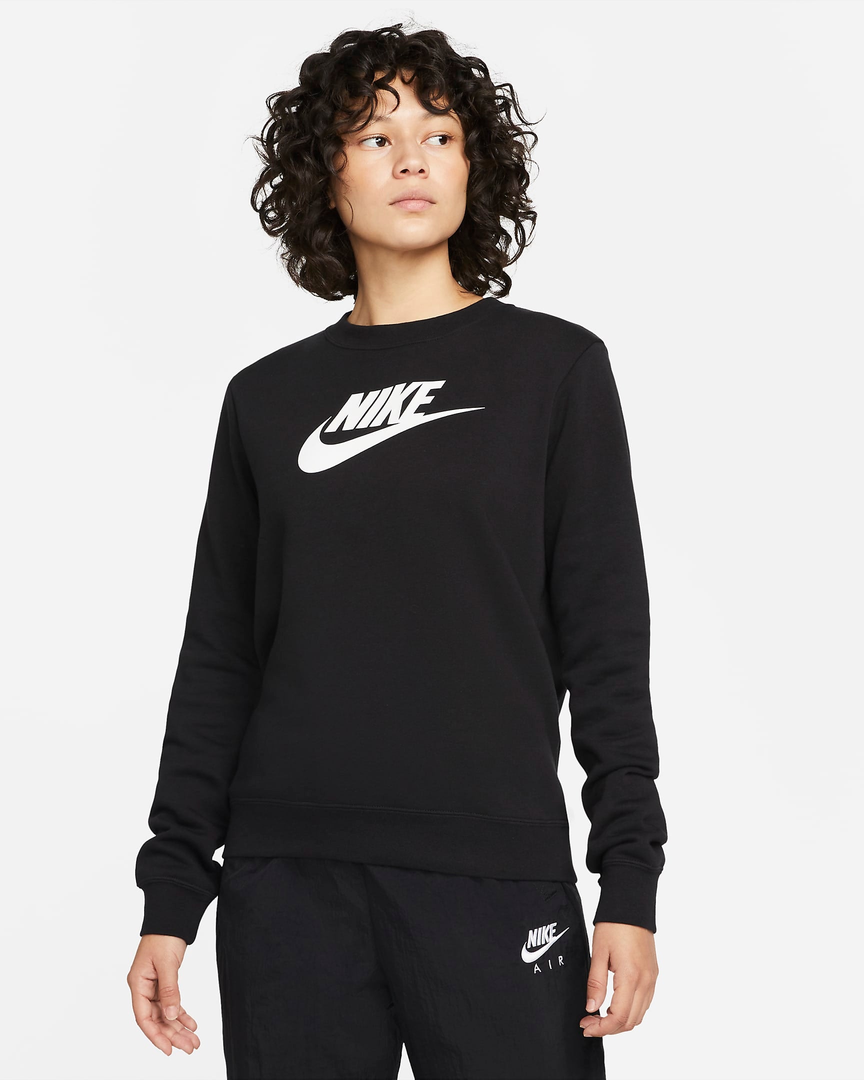 Women's Nike Sportswear Club Fleece Logo Crew-Neck Sweatshirt - DQ5832