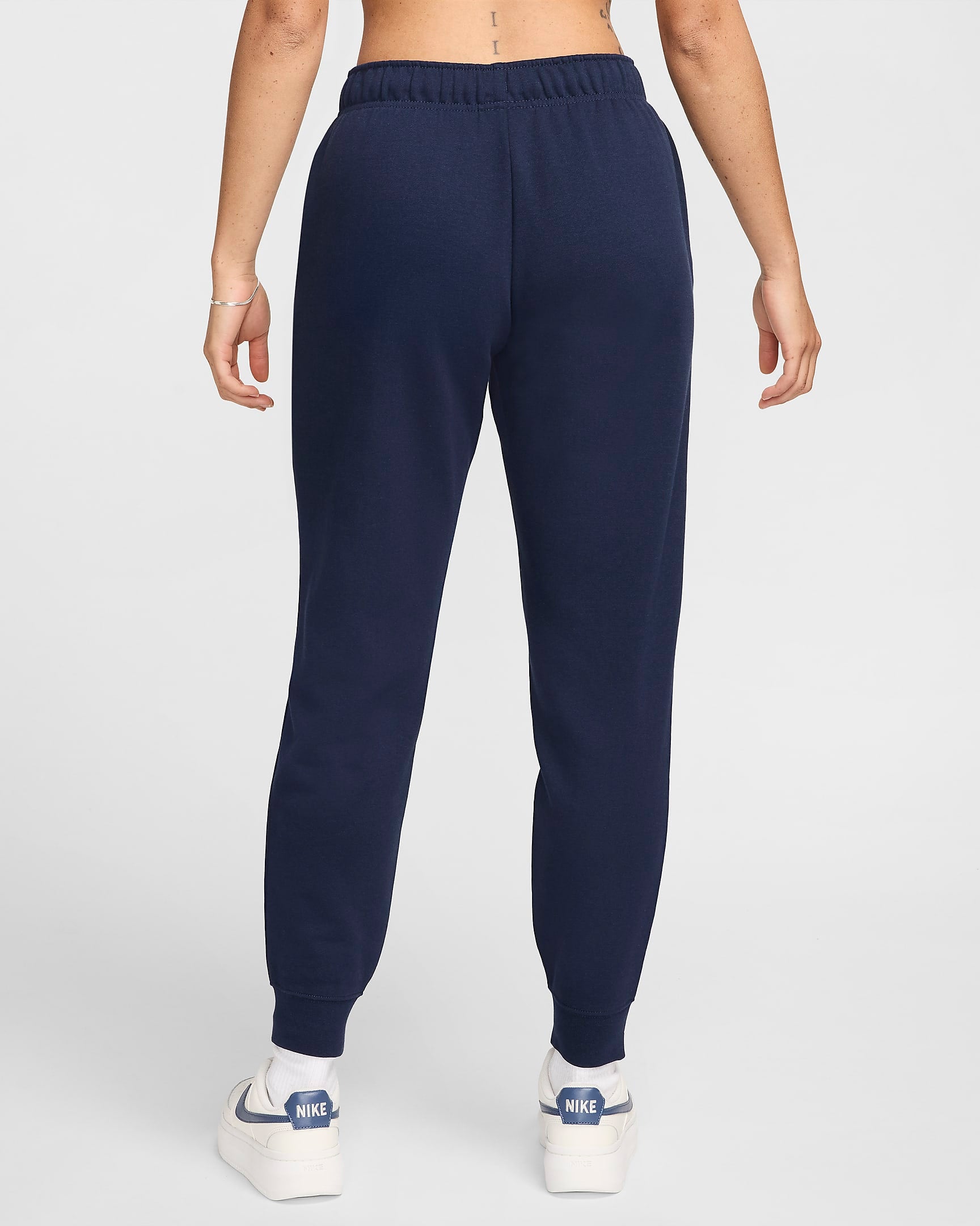 WOMENS CLUB FLEECE MID-RISE JOGGER - DQ5191