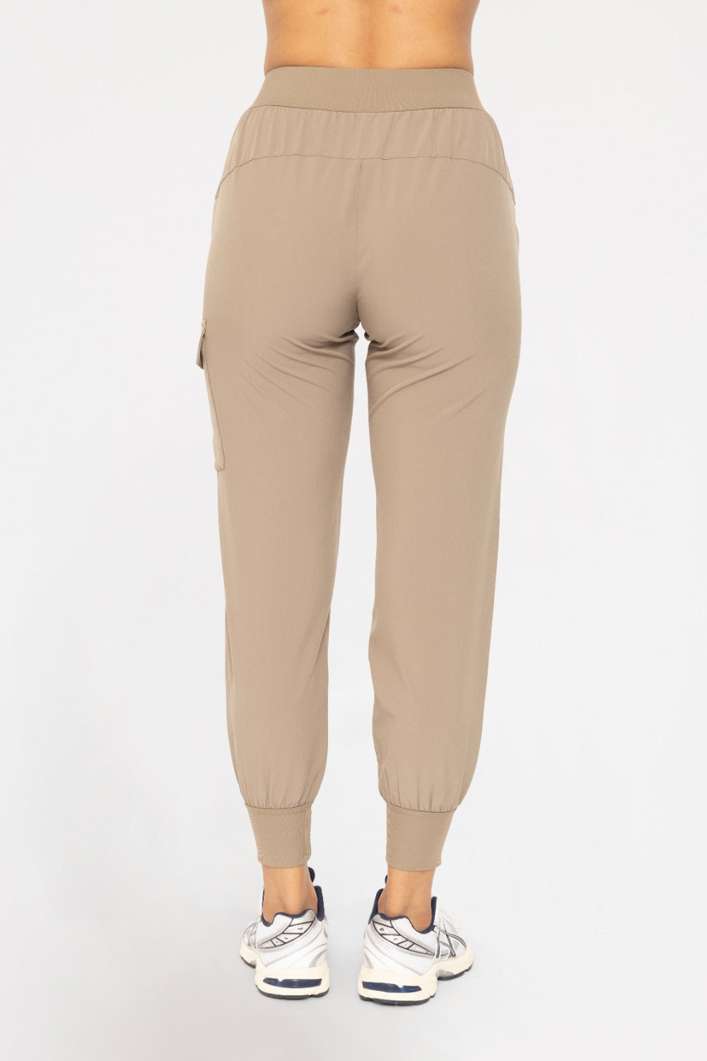 High-Waisted Capri Active Joggers with Pockets - AP-B0115