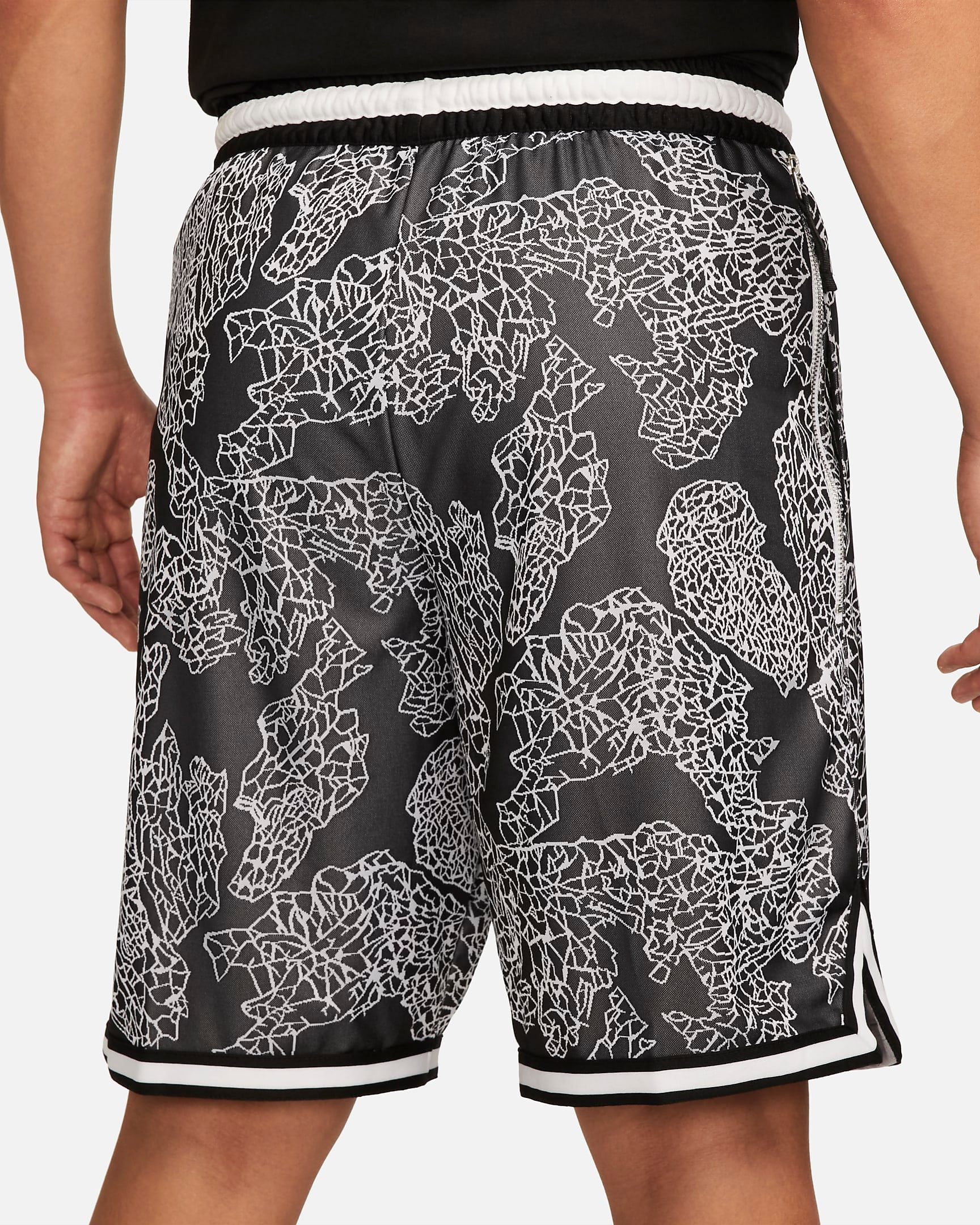 NIKE DRI-FIT DNA MENS 10'' BASKETBALLL SHORTS - FB6928