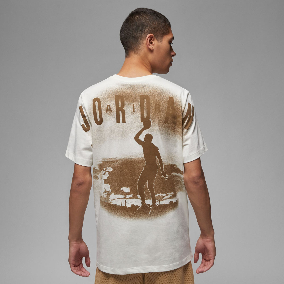MENS JORDAN ESSENTIAL CREW TSHIRT DV8422 The Sports Center